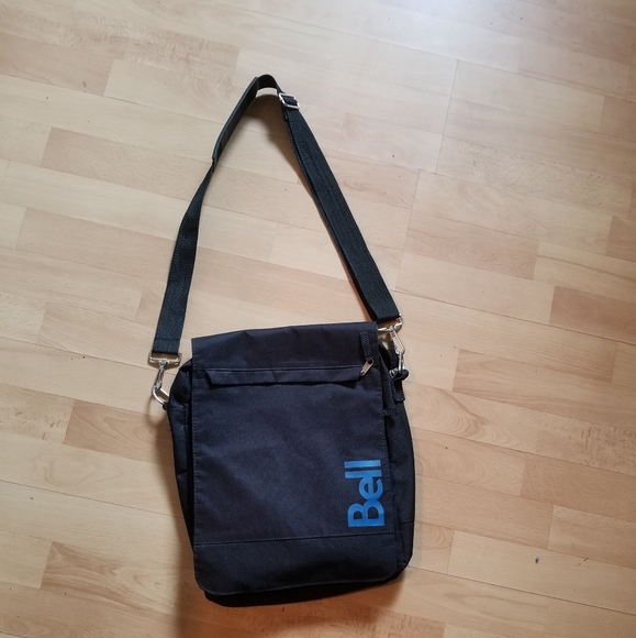 BELL Crossbody Bag - Picture 1 of 6